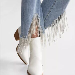 Elegant Light Blue Fringed Women's Jeans